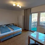 Frühstückspension Bergwald 3*