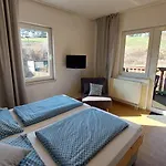 Gaestehaus Bergwald Alojamento de Acomodação e Pequeno-almoço 3*