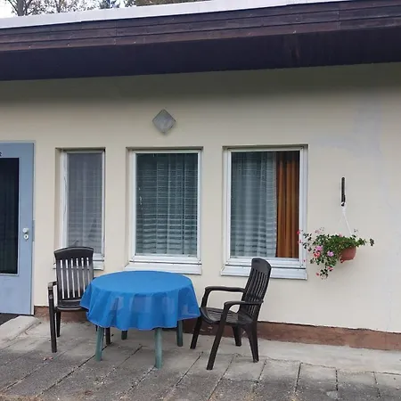 Gaestehaus Bergwald לינה וארוחת בוקר