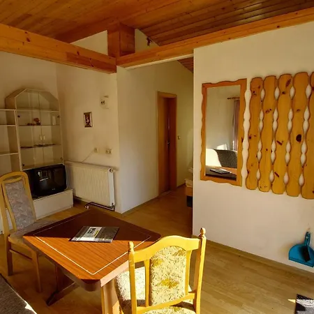 Bed & Breakfast Gaestehaus Bergwald