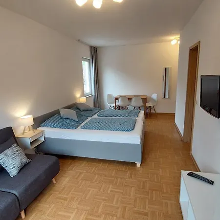 Gaestehaus Bergwald לינה וארוחת בוקר קורורט גוריש