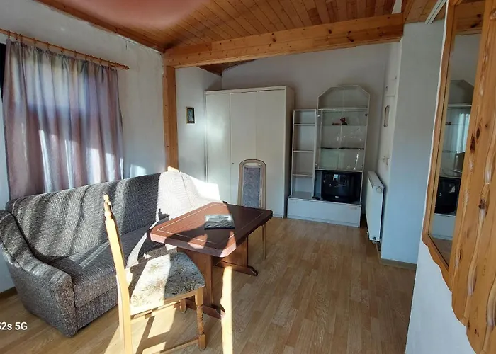 فندق مبيت وإفطار Gaestehaus Bergwald