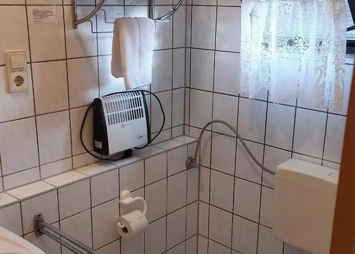 Gaestehaus Bergwald فندق مبيت وإفطار