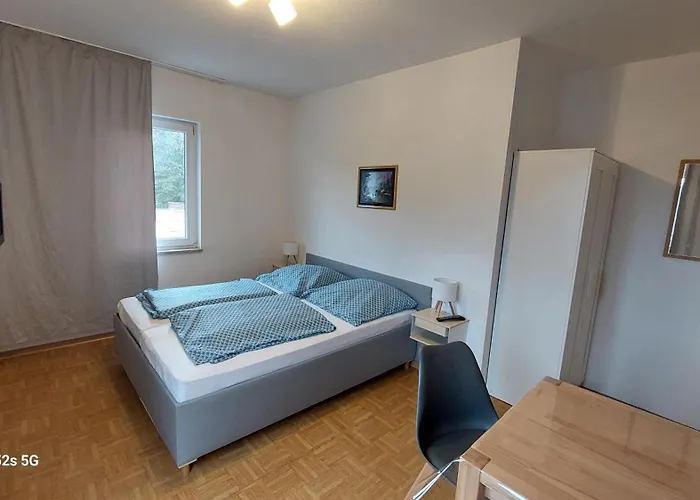 Gaestehaus Bergwald فندق مبيت وإفطار